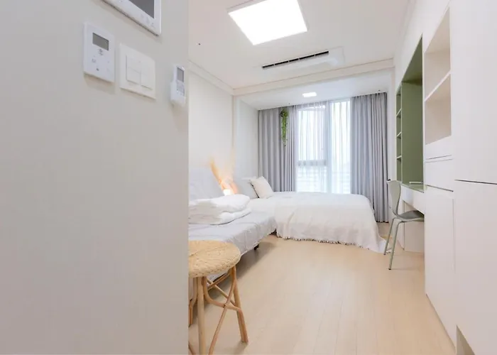 Apartamento The Share Myeongdong *