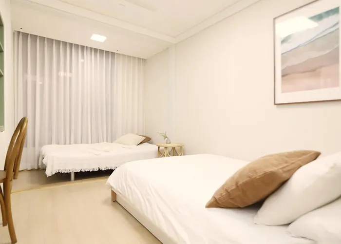 Apartamento The Share Myeongdong *